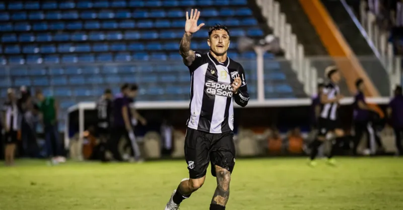 Vina marca e Ceará vence Maranguape no Cearense; veja o gol